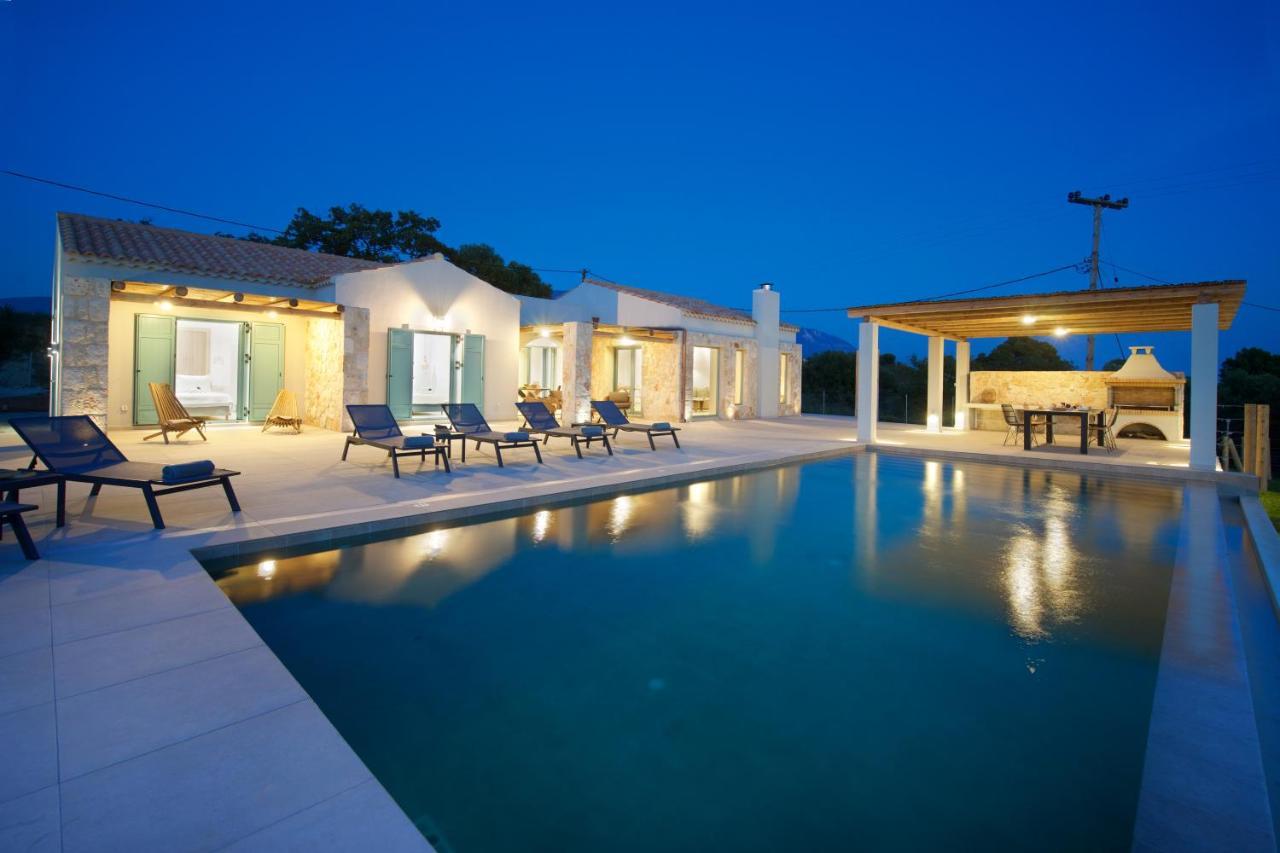 Exclusive Sea View Villa Madelaine Spartia  Exteriér fotografie