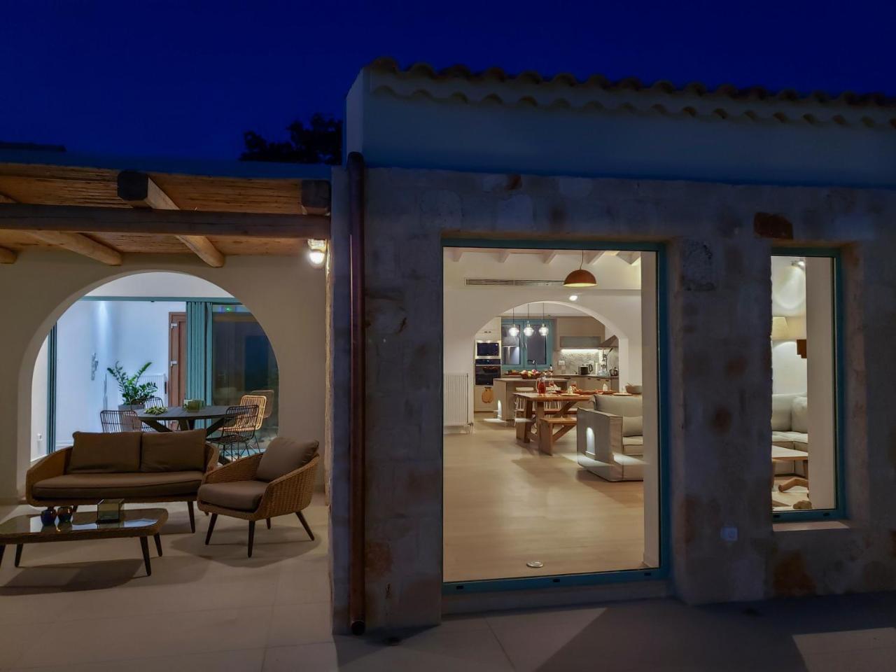 Exclusive Sea View Villa Madelaine Spartia  Exteriér fotografie